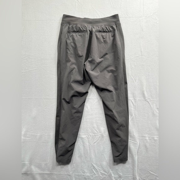 Women's Athleta Gray Slouch Pull On Athletic Pants Size 4 - Picture 7 of 10